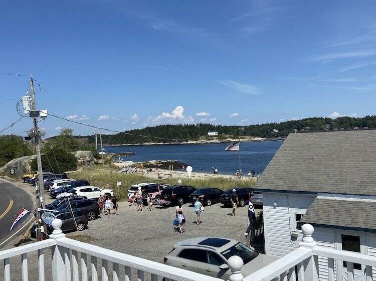 بنسيون Spinneys Guesthouse & Beach Cottages