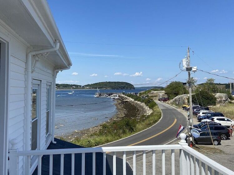 بنسيون Spinneys Guesthouse & Beach Cottages