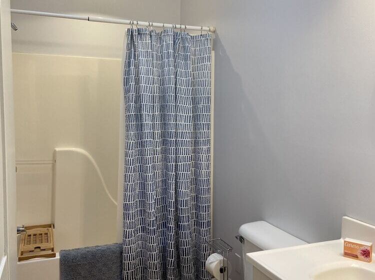 بنسيون Spinneys Guesthouse & Beach Cottages