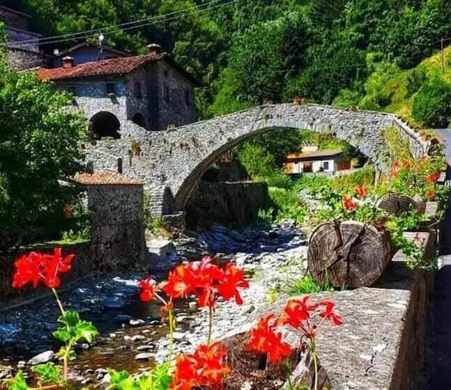 レジデンス Beautiful 2 Bed House In Longoio, Bagni Di Lucca