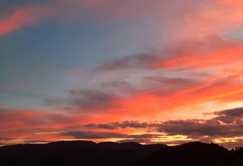 住所  Beautiful 2 Bed House In Longoio, Bagni Di Lucca