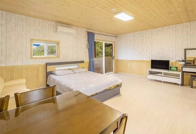 Samcheok Elroi Pension