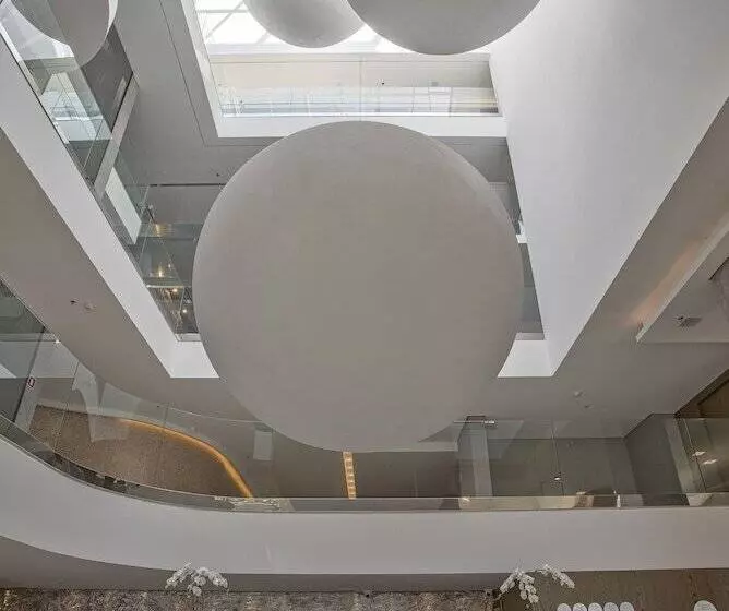 Suryaa Hotel Pinhais, Curio Collection By Hilton