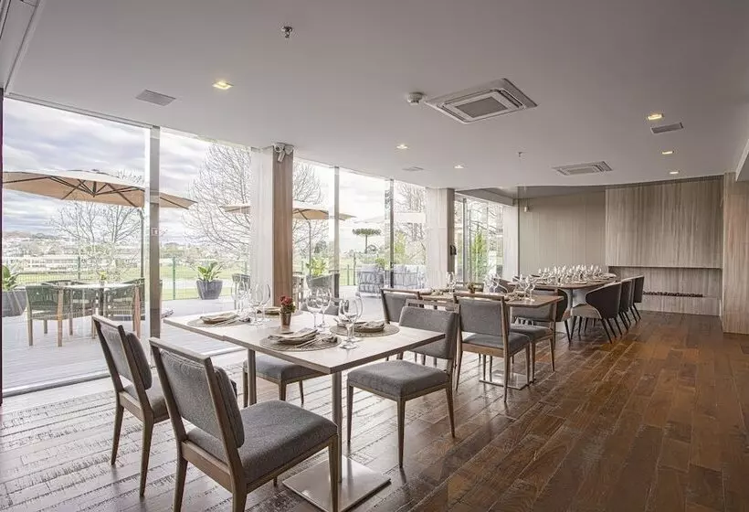 Suryaa Hotel Pinhais, Curio Collection By Hilton