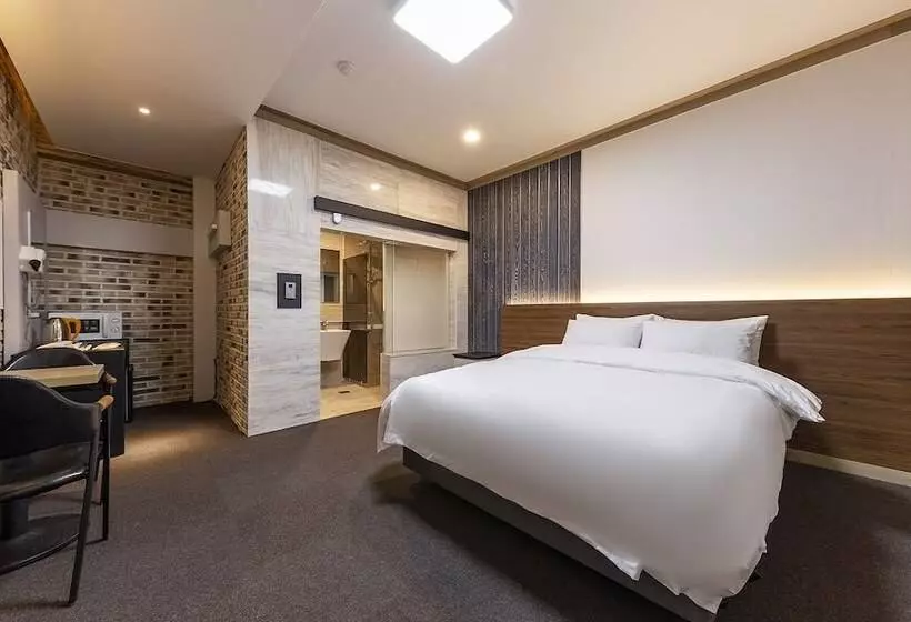 Anseong U Stay Motel