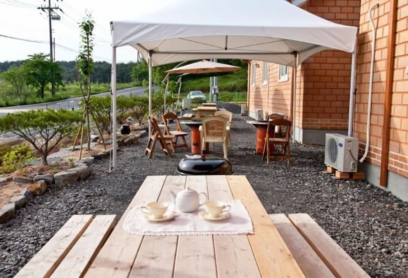 Boryeong Woori Hwangto Pension