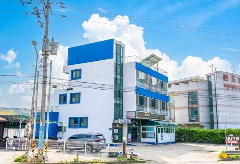 Daebudo Seonamujip Pension