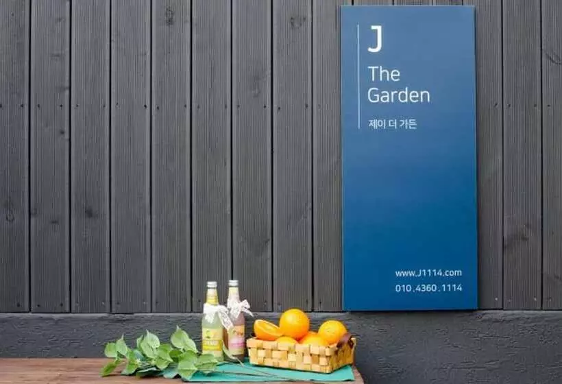 Gyeongju J The Garden Pension
