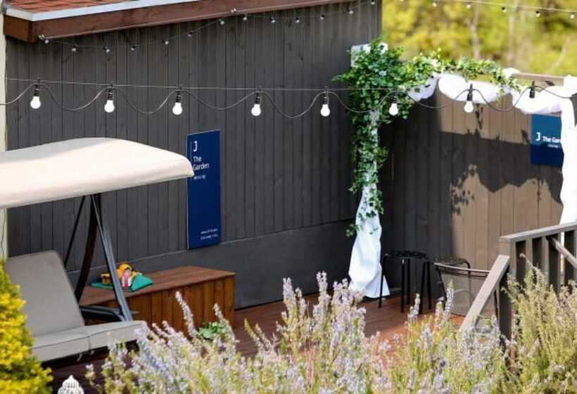 Gyeongju J The Garden Pension