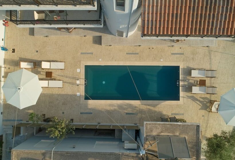 Hello Village Chania