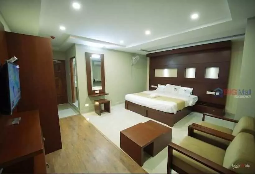 Hotelli Big Mall Residency