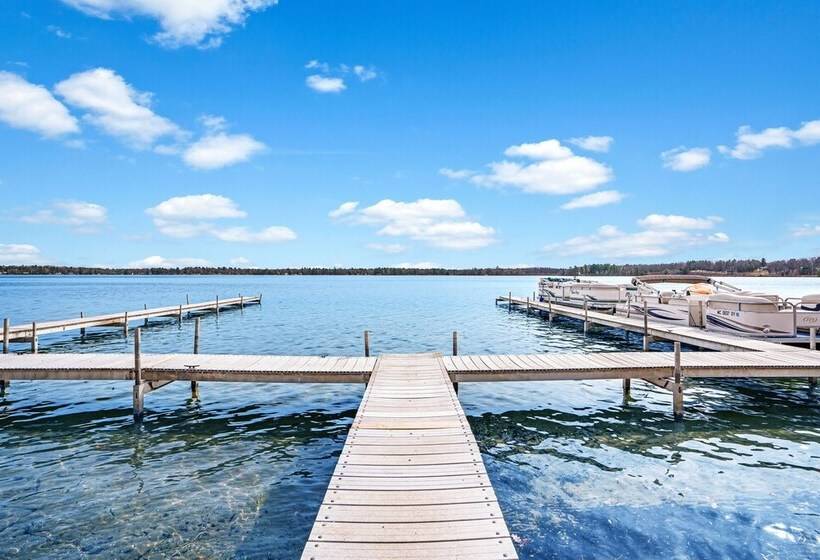 فندق Fife Lake Retreat