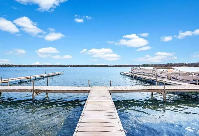 Hotelli Fife Lake Retreat