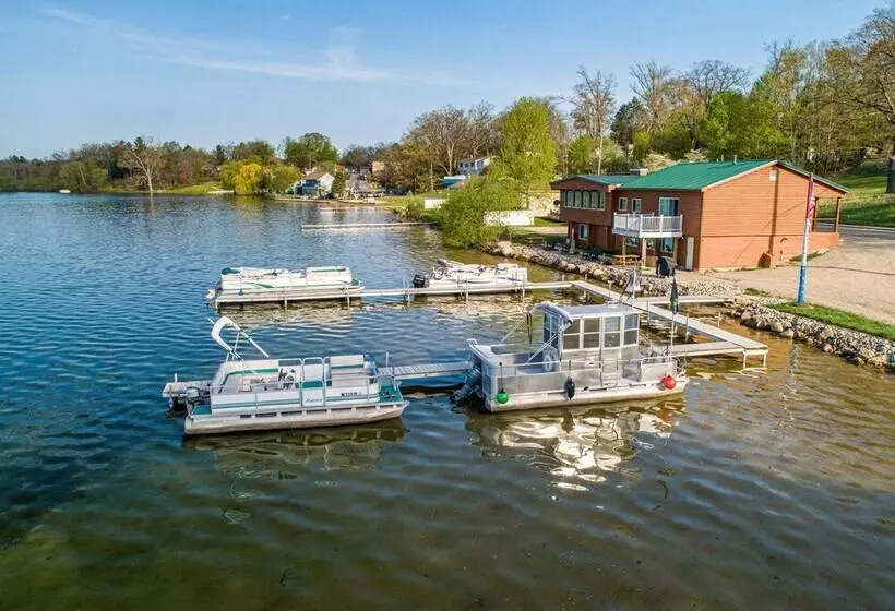 Hotelli Fife Lake Retreat