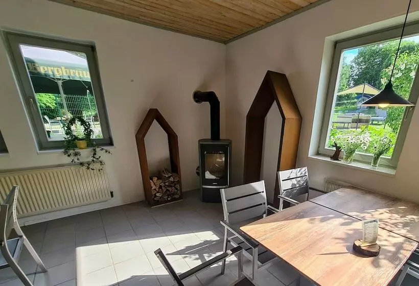 Hotelli Haus Der Schmetterlinge