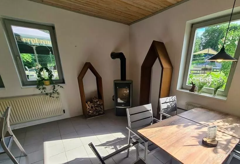 Hotelli Haus Der Schmetterlinge