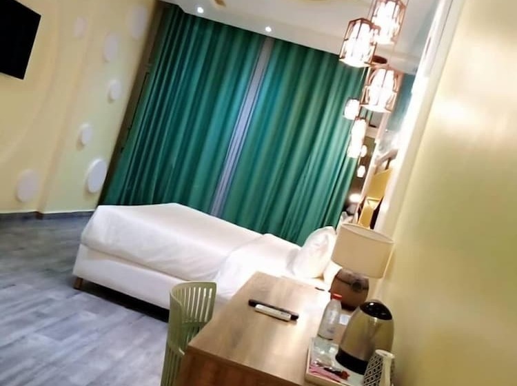 هتل Hôtel Copacabana Beach Kribi