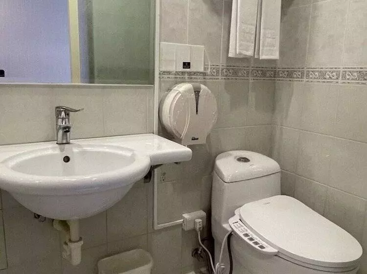 Hub Hotel   Banqiao Station