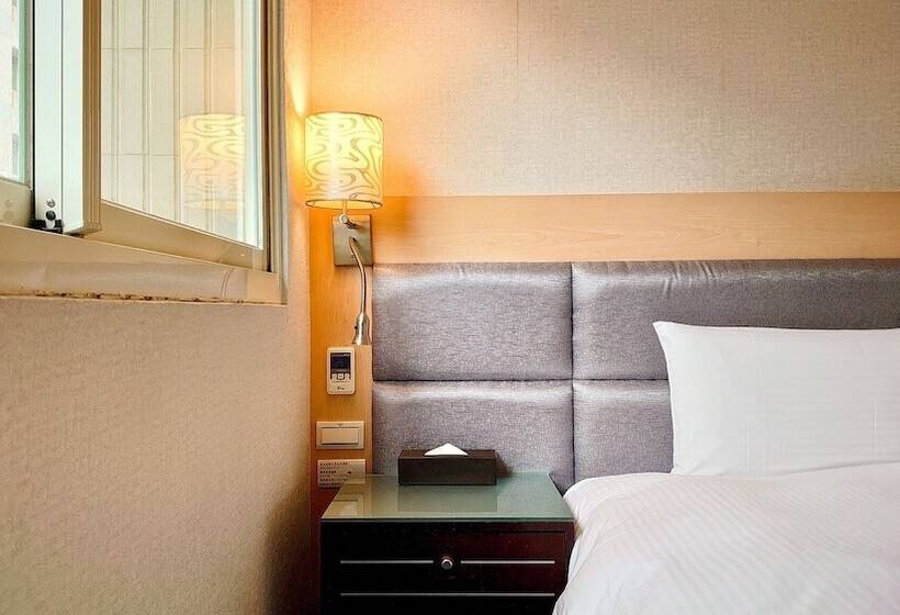 Hub Hotel   Banqiao Station