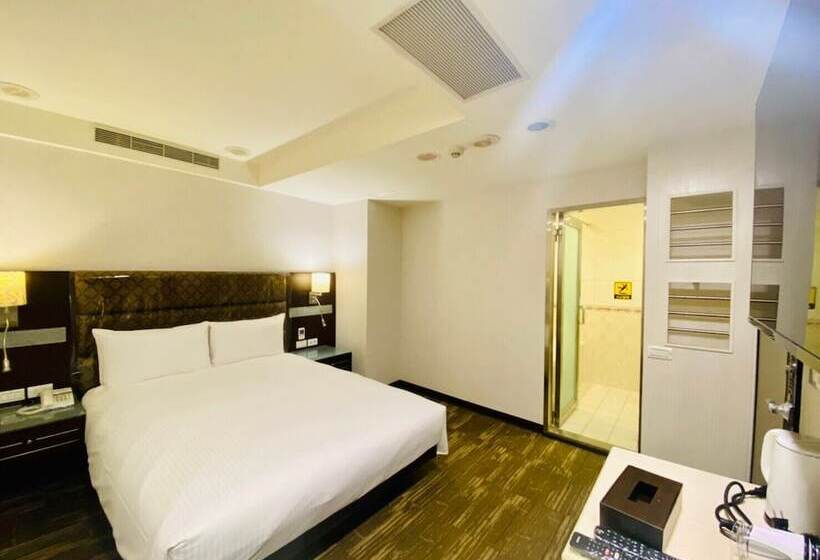 Hub Hotel   Banqiao Station