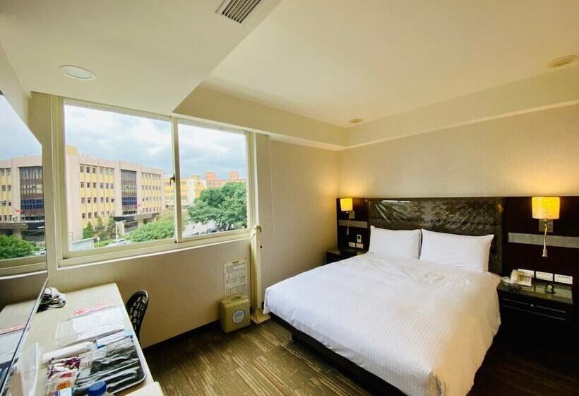 Hub Hotel   Banqiao Station