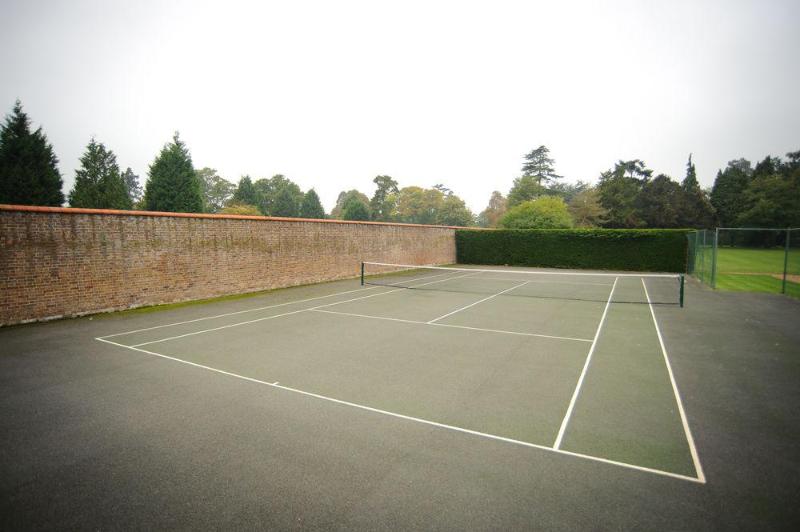 فندق Oakley Court