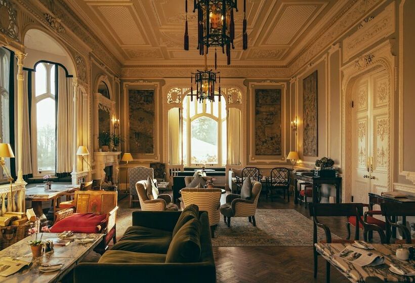 فندق Oakley Court