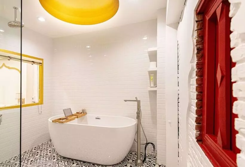 Hotelli One Dhatu Ayutthaya Premium Homestay