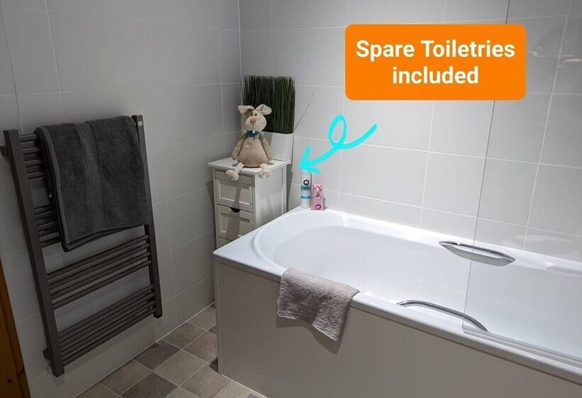 בית מלון כפרי Pineshadow Lodge Dog Friendly, Kenwick Park, Louth