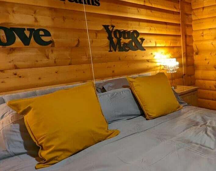 בית מלון כפרי Pineshadow Lodge Dog Friendly, Kenwick Park, Louth