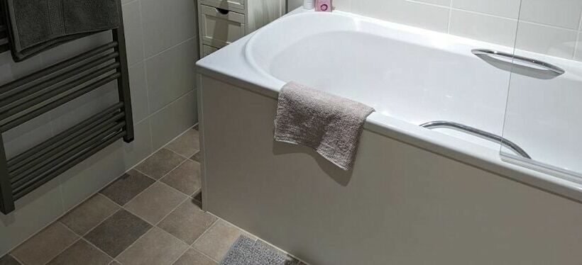 בית מלון כפרי Pineshadow Lodge Dog Friendly, Kenwick Park, Louth