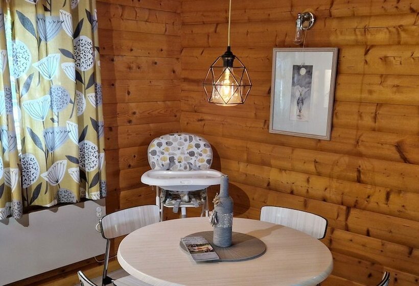 בית מלון כפרי Pineshadow Lodge Dog Friendly, Kenwick Park, Louth