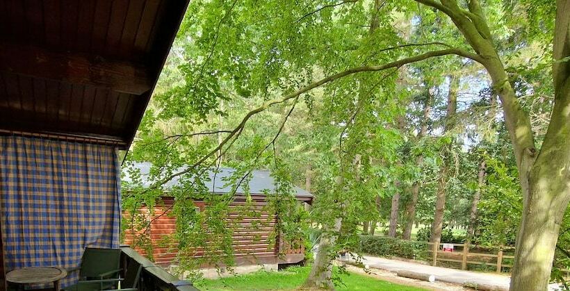 בית מלון כפרי Pineshadow Lodge Dog Friendly, Kenwick Park, Louth