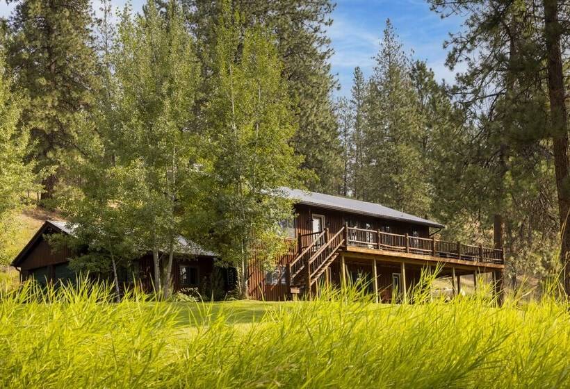 בית מלון כפרי Alpine Falls Ranch