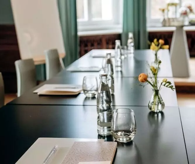 Hotelli Schloss Teutschenthal