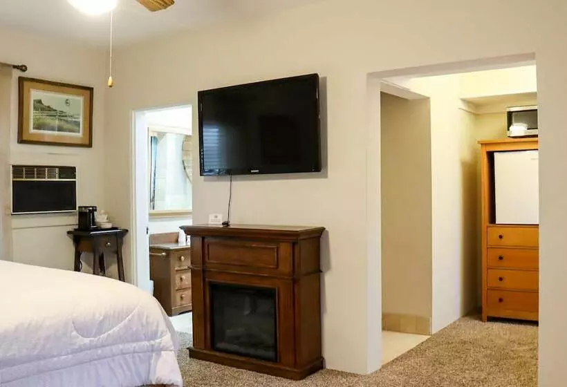 Hotelli The Bonnie Inn Unit 5 With Breakfast Nook