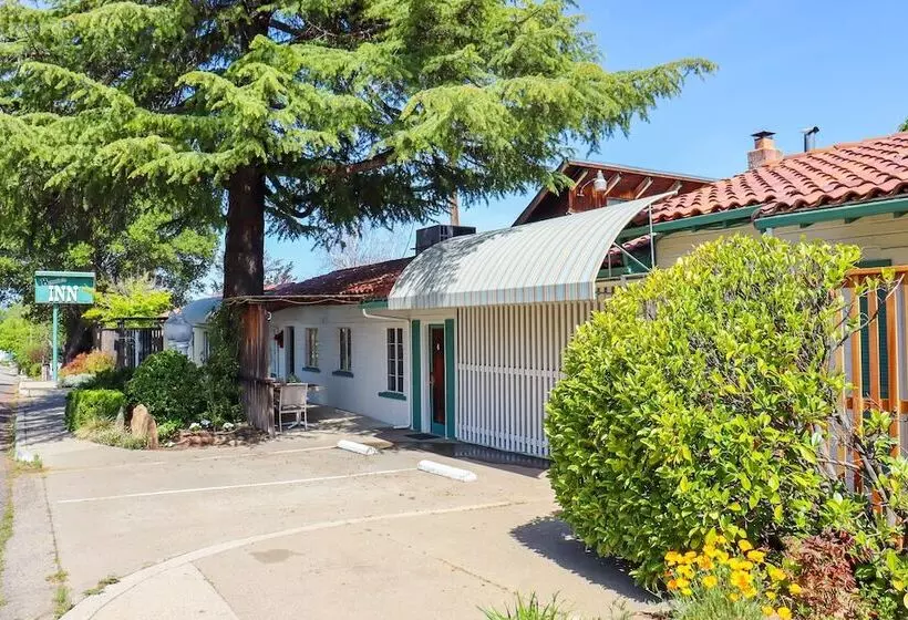 Hotelli The Bonnie Inn Unit 5 With Breakfast Nook