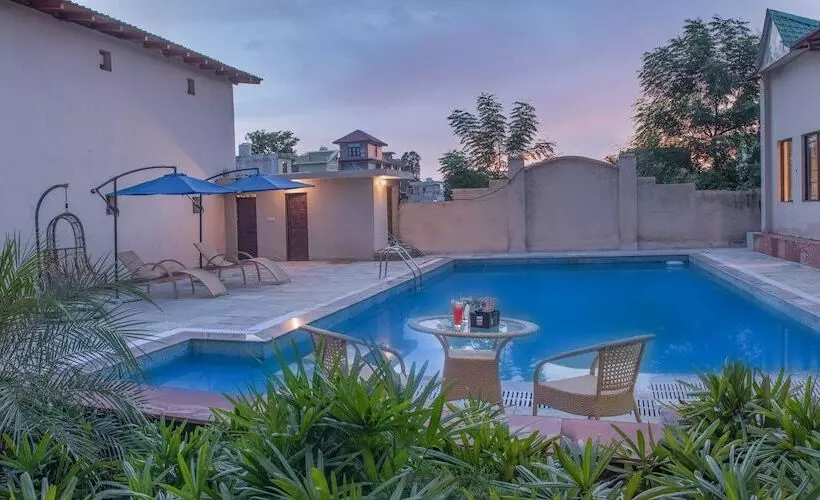 Hotelli Vow Resorts And Spa