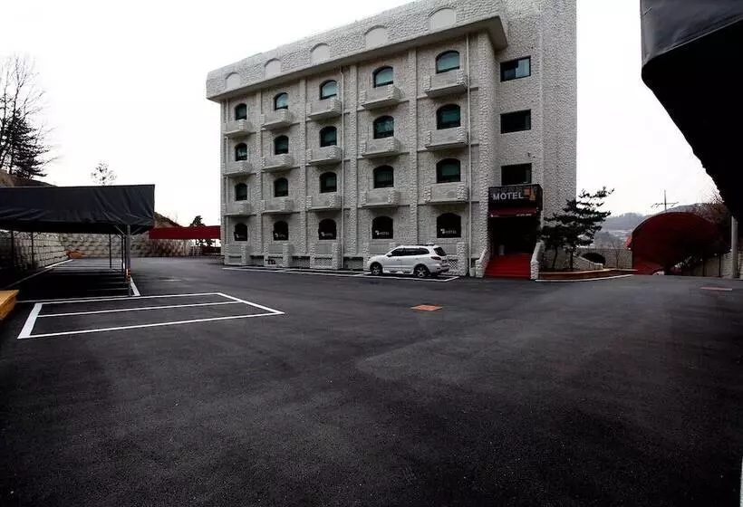 Jebudo Feel Motel