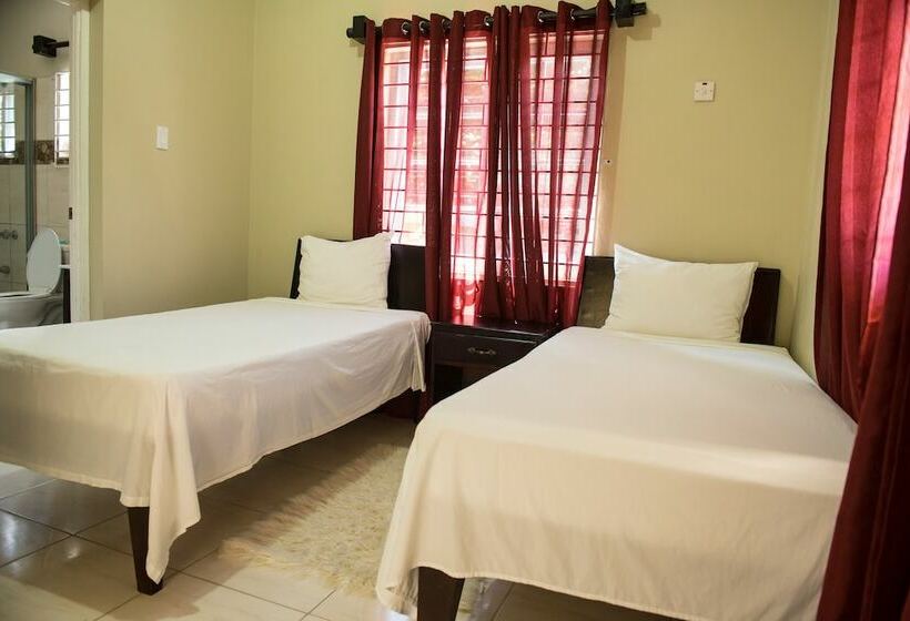 پانسیون Hunny Bay Resort