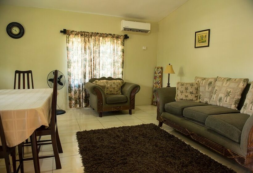 پانسیون Hunny Bay Resort