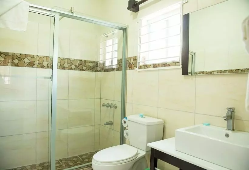 پانسیون Hunny Bay Resort