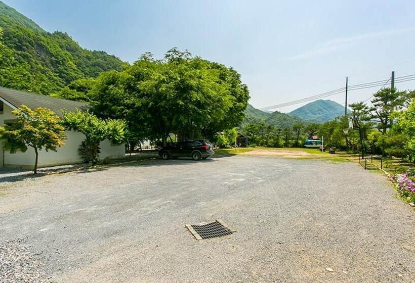 Pyeongchanggang Healing House Pension