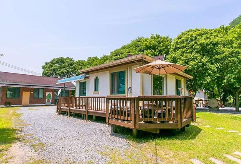 Pyeongchanggang Healing House Pension