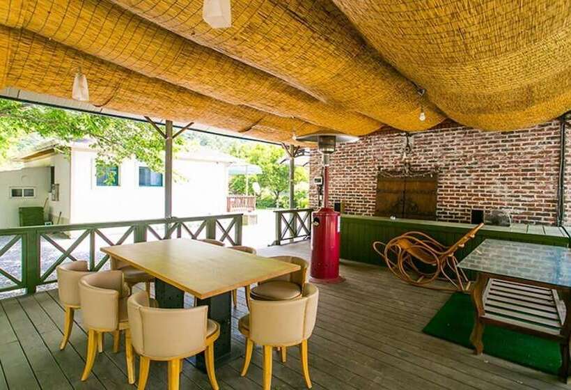 Pyeongchanggang Healing House Pension