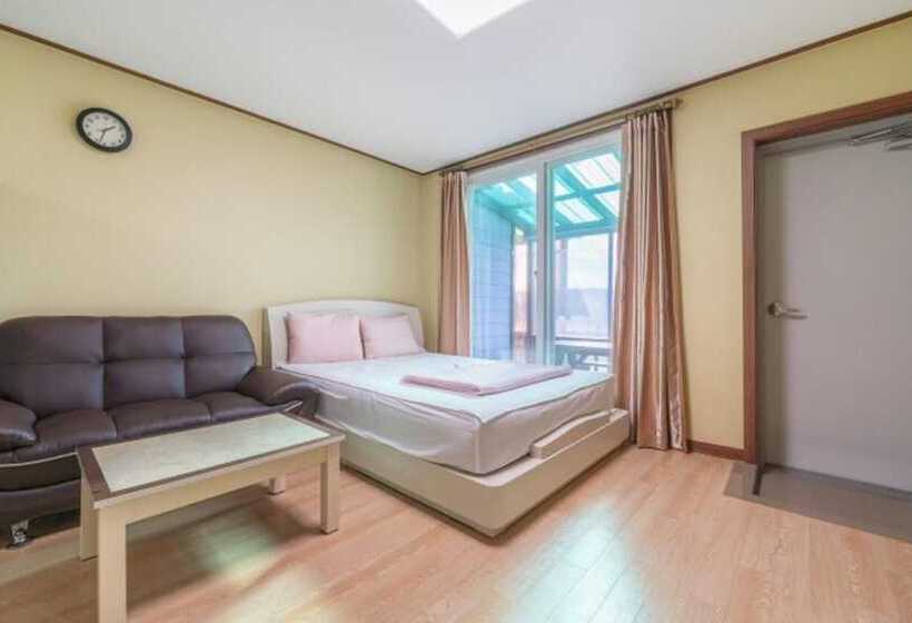 Taean The Morning Sea Pension