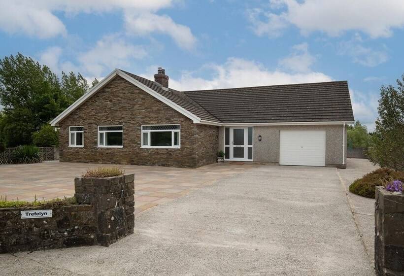 Trefelyn Cottage In Saundersfoot