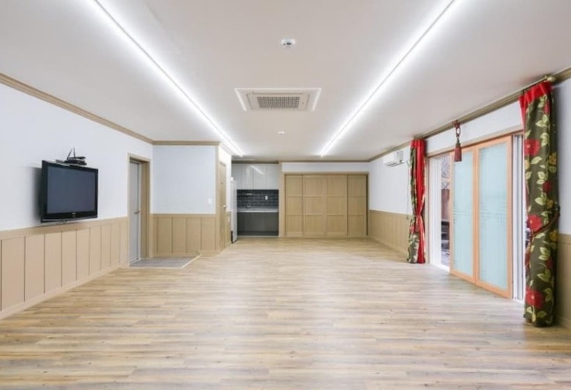 Yangsan Happy Valley Pension