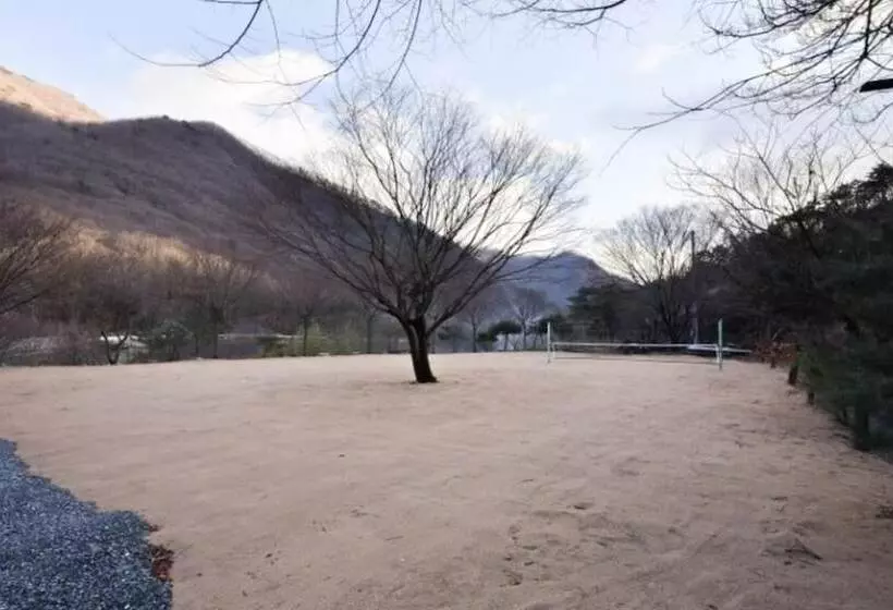 Yangsan Happy Valley Pension