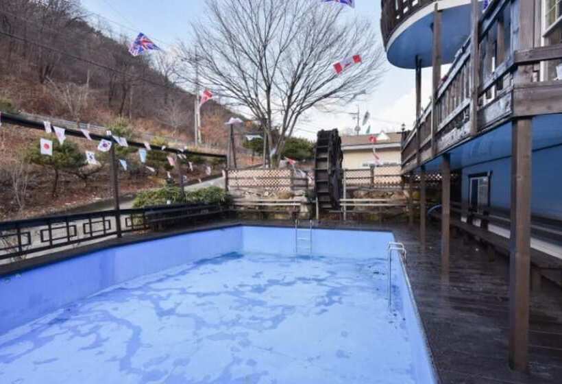 Yangsan Happy Valley Pension